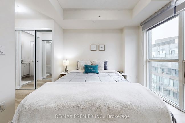 2210 - 5025 Four Springs Ave, Condo with 2 bedrooms, 1 bathrooms and null parking in Mississauga ON | Image 10
