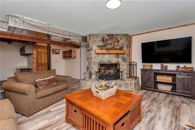 228 Abbey Rd, House other with 3 bedrooms, 5 bathrooms and null parking in Mc Grady NC | Image 33