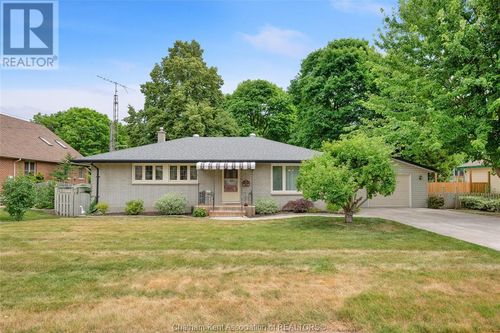 11 Victoria St, Blenheim, ON, N0P1A0 | Card Image