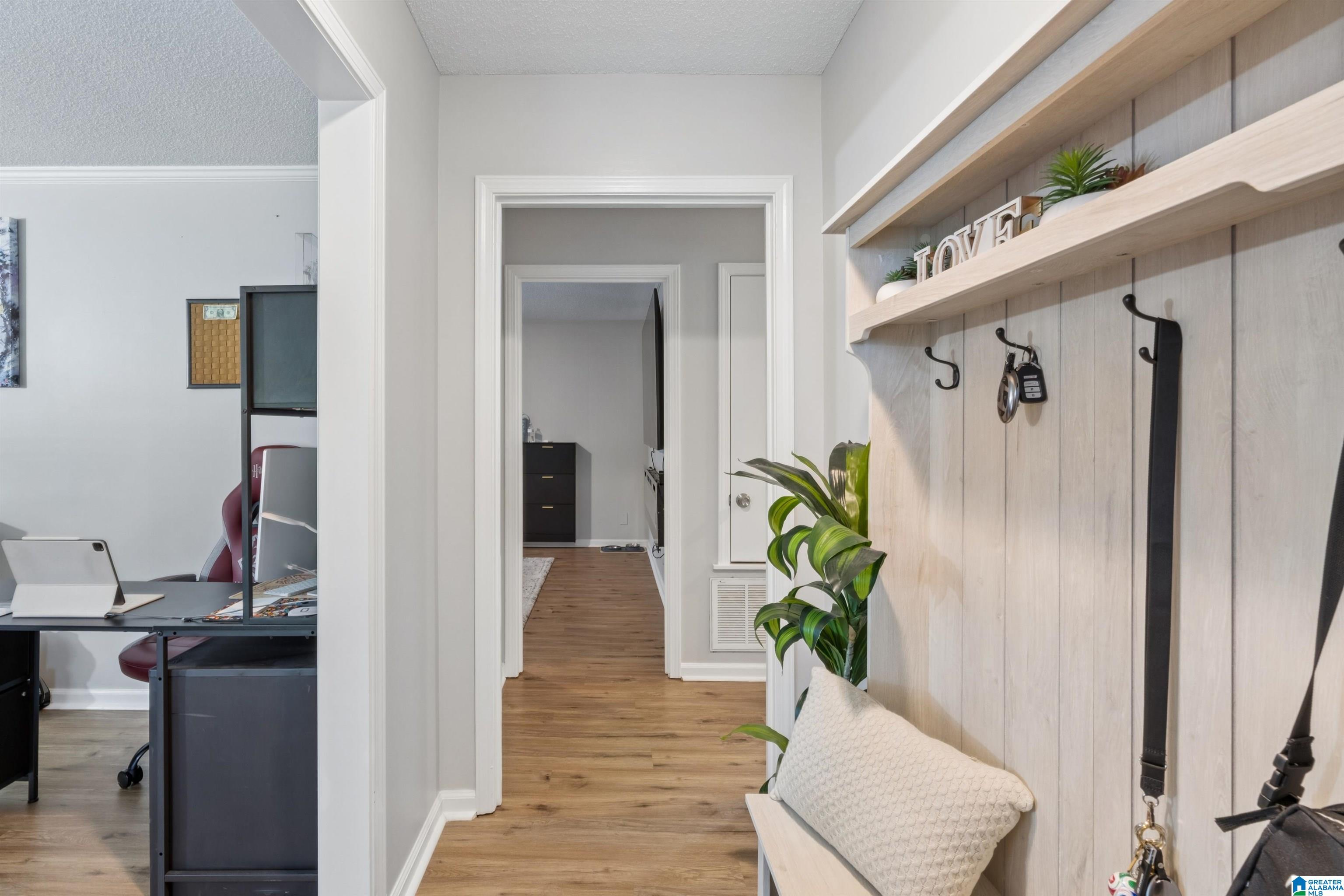 Residential in CENTER POINT 4