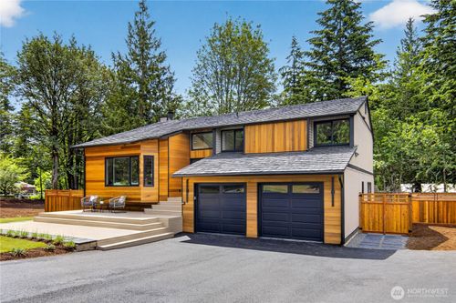 17409 Ne 136th Street, Redmond, WA, 98052 | Card Image