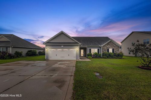 508 Louvre Ln, Jacksonville, NC, 28546-4643 | Card Image