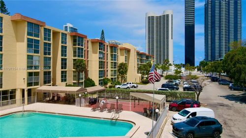 apt-114-200 172nd St, Sunny Isles Beach, FL, 33160-3414 | Card Image