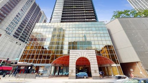 n707-10 E Ontario St, CHICAGO, IL, 60611-2736 | Card Image