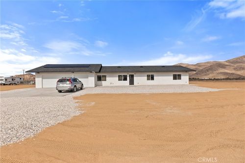 11725 Lagartijo Dr, Apple Valley, CA, 92308 | Card Image