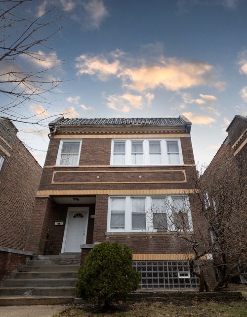 1-2115 Wesley Ave, Berwyn, IL, 60402-1860 | Card Image