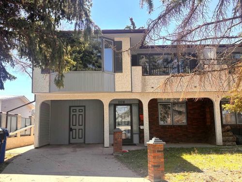 1108 10 Ave N, Lethbridge, AB, T1H1K1 | Card Image