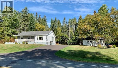 177 Av Des Pionniers, Balmoral, NB, E8E1B1 | Card Image