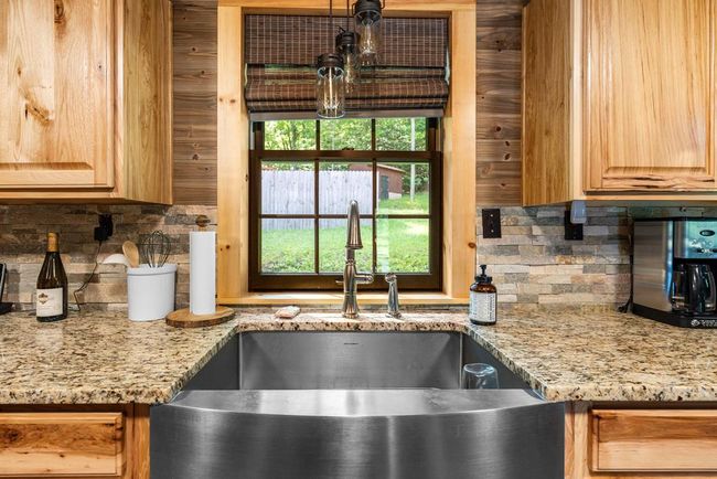 1071 Lodge Dr, Home with 4 bedrooms, 2 bathrooms and null parking in Bastian VA | Image 19