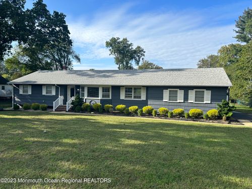 1 Michaels Ct, Oakhurst, NJ, 07755-1008 | Card Image