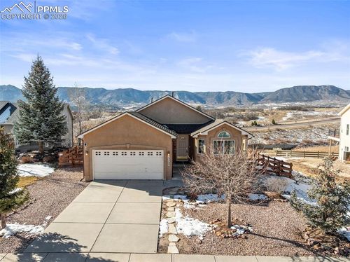15704 Paiute Cir, Monument, CO, 80132-6092 | Card Image
