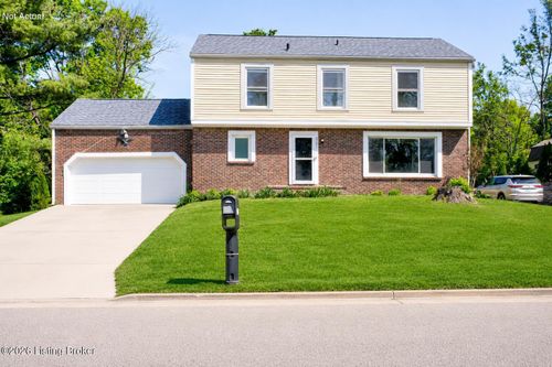 8201 Huntsman Trl, Louisville, KY, 40291 | Card Image