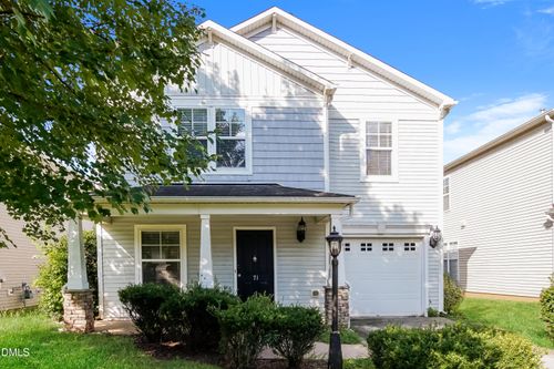 71 Brookhaven Dr, Clayton, NC, 27527-6242 | Card Image