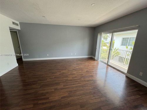 24-9260 Bay Harbor Ter, Bay Harbor Islands, FL, 33154-2775 | Card Image