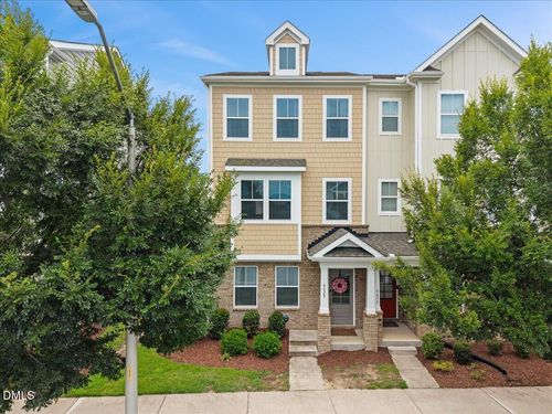 6629 Perry Creek Rd, Raleigh, NC, 27616-8128 | Card Image
