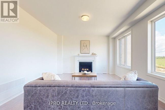51 Sparrow Way, House other with 4 bedrooms, 4 bathrooms and 4 parking in Adjala-Tosorontio (Colgan) ON | Image 27