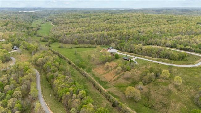 229 Blackhawk Ct, House other with 2 bedrooms, 2 bathrooms and 6 parking in Waverly TN | Image 32