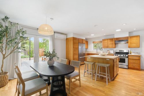 104 Lobo Vista, Novato, CA, 94947 | Card Image