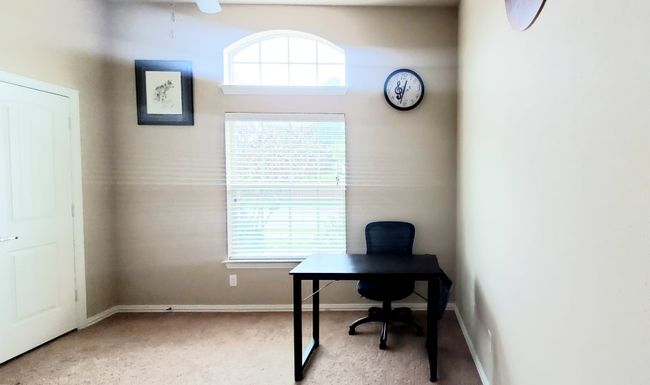 Home office or additional bedroom | Image 10