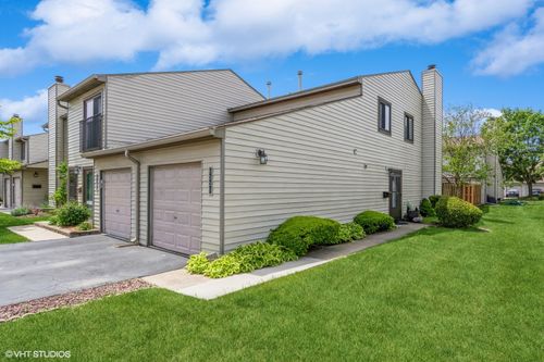 6330-6330 Hathaway Ln, Downers Grove, IL, 60516-2437 | Card Image