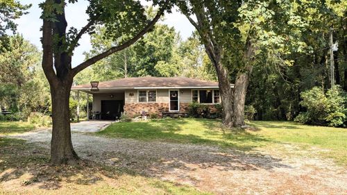 2428 W Jefferson St, Plymouth, IN, 46563-8024 | Card Image