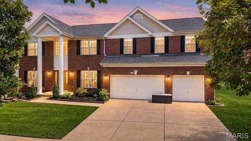 902 Stablefield Ct, Creve Coeur, MO, 63141-6095 | Card Image