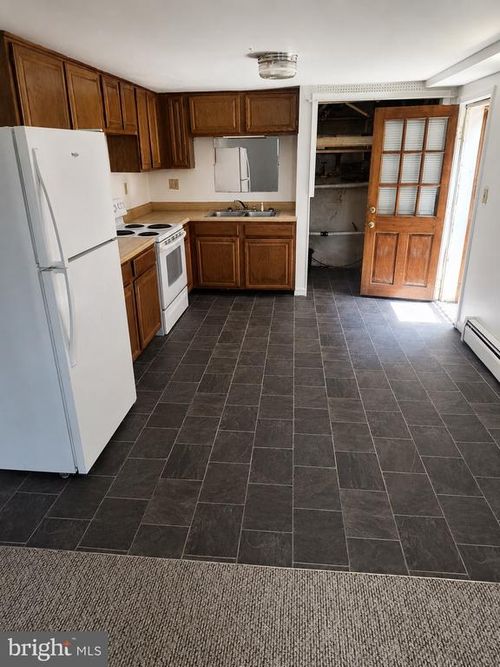 5-160 Dupont Blvd, WAYNESBORO, VA, 22980-5037 | Card Image