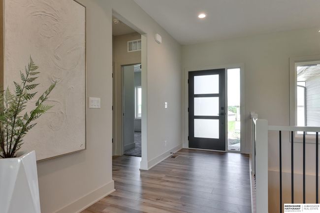 11106 N 161 St St, House other with 5 bedrooms, 3 bathrooms and 3 parking in Bennington NE | Image 4