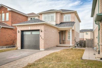 211 Andona Cres, House other with 3 bedrooms, 4 bathrooms and 5 parking in Scarborough ON | Image 2