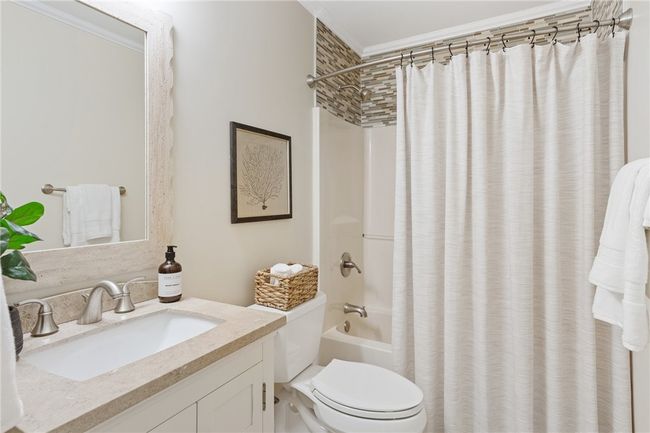Full Bath | Image 21