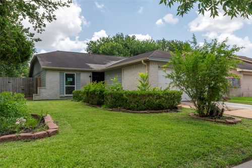 10703 Highland Woods Drive, Sugar Land, TX, 77498 | Card Image