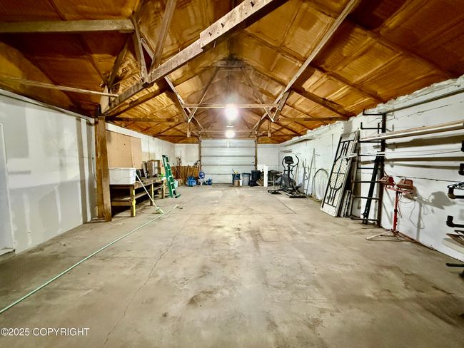 Silver House - Garage view 1 | Image 92