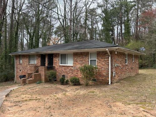 6450 Raymond Dr, Union city, GA, 30291-1633 | Card Image