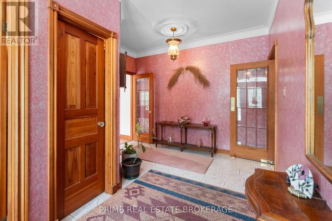 72797 Ravine Dr, House other with 7 bedrooms, 5 bathrooms and 22 parking in Zurich ON | Image 6