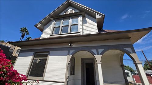 apt-a-975 N Park Cir, Long Beach, CA, 90813-6045 | Card Image