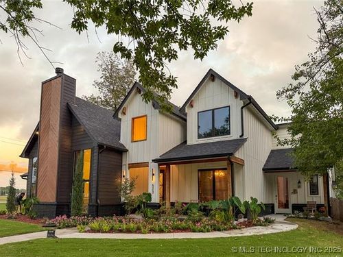 523 College St, Broken Arrow, OK, 74012-3918 | Card Image