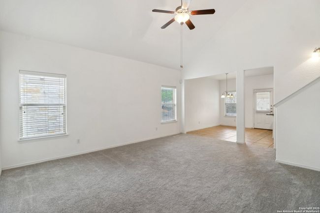 229 Bareback Bnd, House other with 4 bedrooms, 3 bathrooms and null parking in Cibolo TX | Image 7