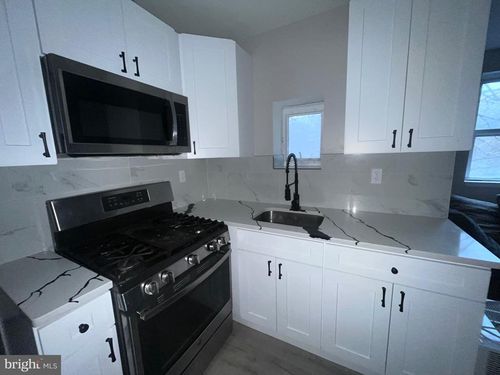 6413 Buist Ave, PHILADELPHIA, PA, 19142-3118 | Card Image