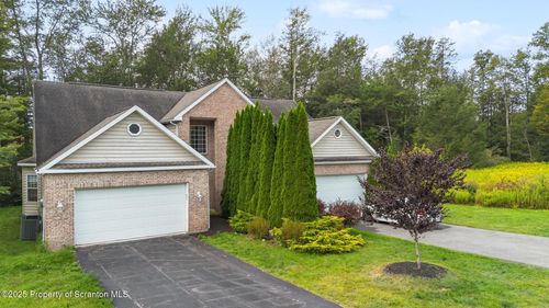 l4b-32 Pine Tree Dr, Covington Twp, PA, 18424-9340 | Card Image