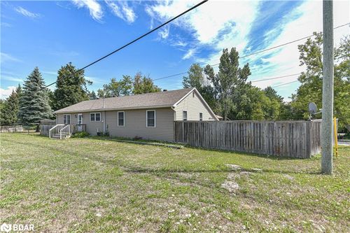 3323 Park Rd, Cumberland Beach, ON, L3V0V9 | Card Image