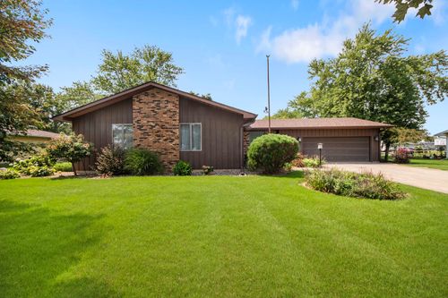 1008 Mary St, Minonk, IL, 61760-1149 | Card Image