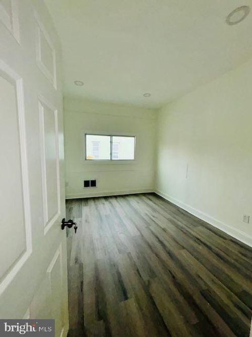 fl-2nd-2029 E Tioga St, PHILADELPHIA, PA, 19134-2631 | Card Image