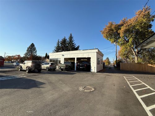 637 E Idaho St, Kalispell, MT, 59901-4140 | Card Image