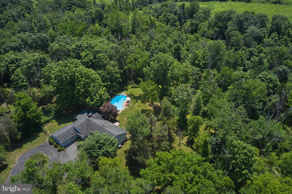 Mosher Rd, Princeton, NJ 08540