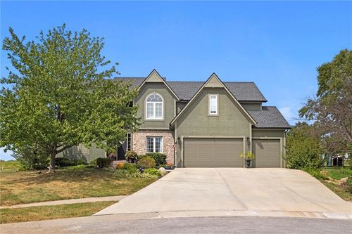 14110 Wingfoot Court, Basehor, KS, 66007 | Card Image