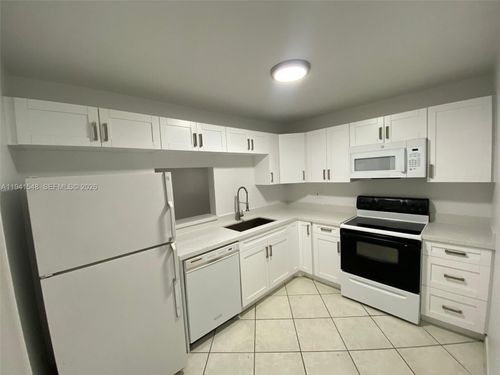 apt-9-3d-4344 Nw 9th Ave, Deerfield Beach, FL, 33064-1775 | Card Image