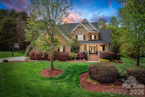 104 Elizabeth Brook Dr, Davidson, NC, 28036-7788 | Card Image