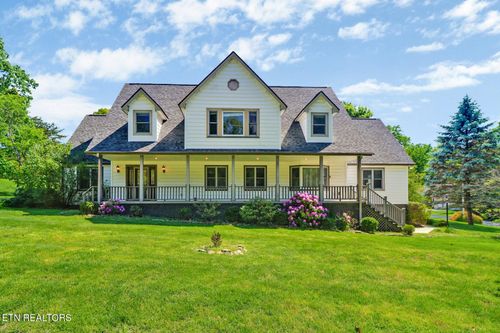 11 Kingsboro Ln, Crossville, TN, 38558-6452 | Card Image