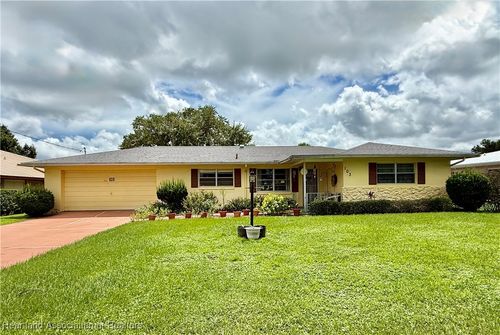 103 Murray Ct Nw, Lake Placid, FL, 33852-9747 | Card Image