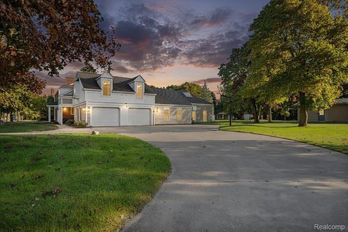 26 N Beck St, Sebewaing, MI, 48759-1634 | Card Image